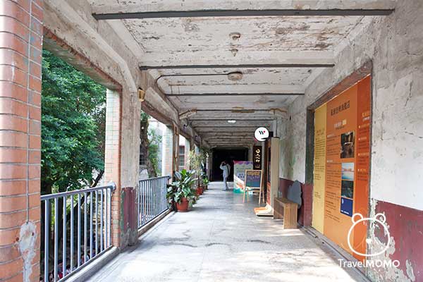 The area is very charming. 建築物很有懷舊feel。