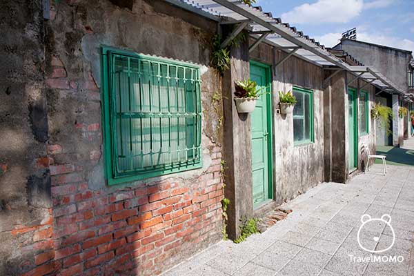 Si Si Nan Cun remains its original simple look. 四四南村（眷村）仍然保持原貌。