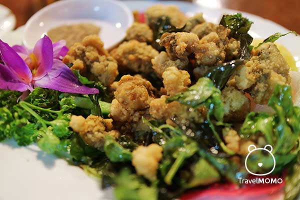 Deep fried baby oysters