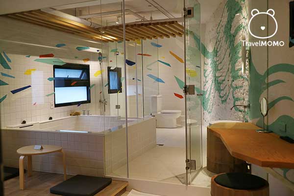 The private hot spring is well equipped 蔥澡的溫泉房間設備齊全