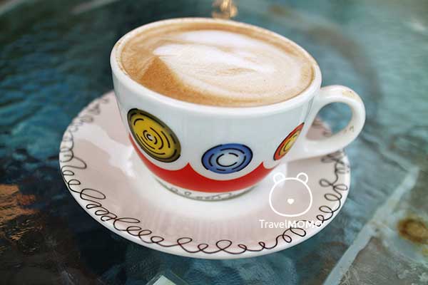Coffee from the Lake Cafe in Wang Long Pi 花田村湖畔咖啡的咖啡