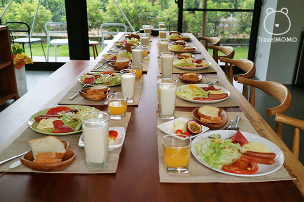 The dining area of Aura Villa 悠悅光的飯廳