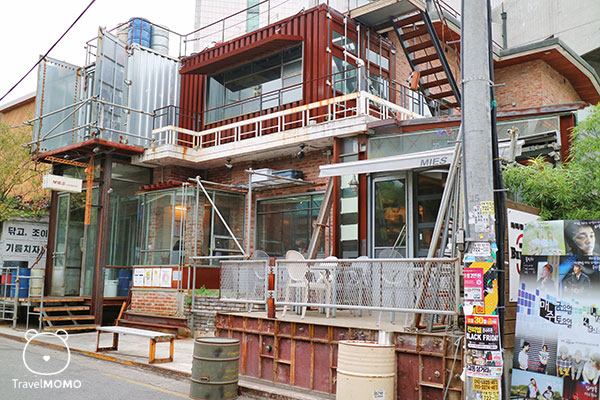 Picasso street in Hongdae, Seoul 首爾弘大畢加索一條街