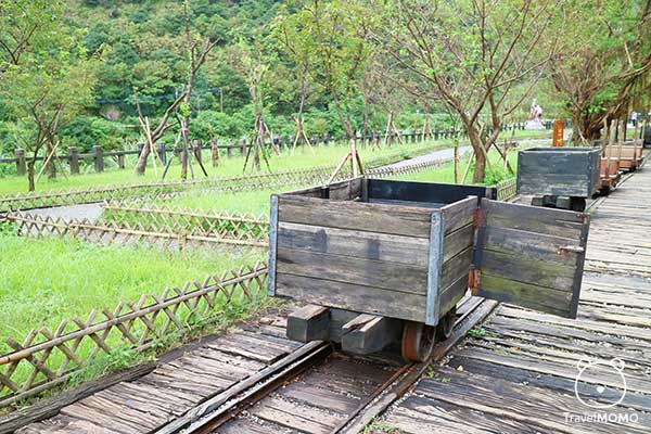 Mine carts in Gold Museum 黃金博物館的礦車