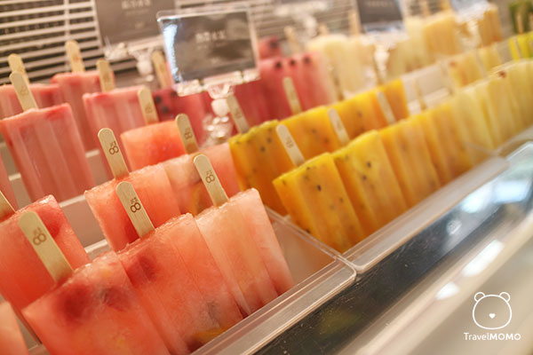8% ice ice-cream shop in Yong Kang Street, Taipei