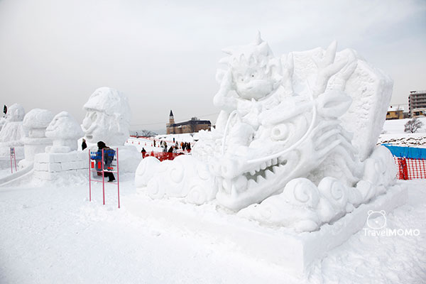 Snow sculptures at Asahikawa Winter Festival 旭川雪祭