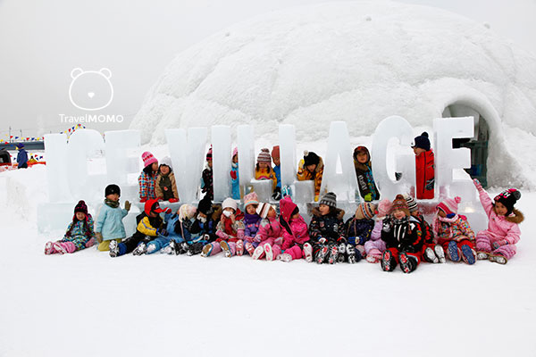 Snow sculptures at Asahikawa Winter Festival 旭川雪祭