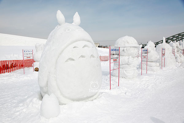Snow sculptures at Asahikawa Winter Festival 旭川雪祭