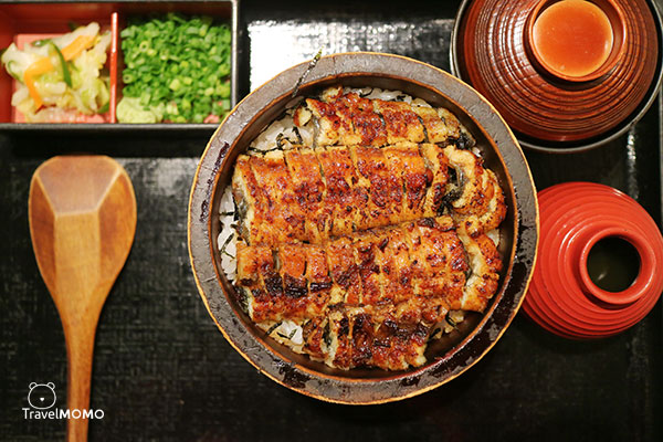 Grilled eel on rice. 燒鰻魚飯定食