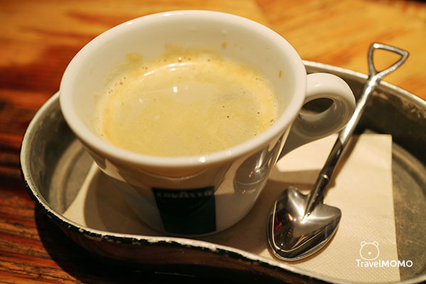 Camp, a vegetable curry restaurant chain in Japan. 野菜を食べるカレー camp