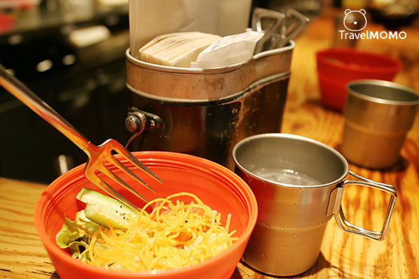 Camp - vegetable curry restaurant in Japan. 野菜を食べるカレー camp