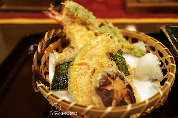 Inakasoba in Chayamachi Osaka 大阪梅田茶屋町風流田舎そば