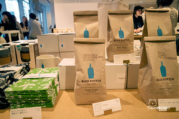 Blue Bottle Coffee in Shinjuku 新宿「藍瓶咖啡」