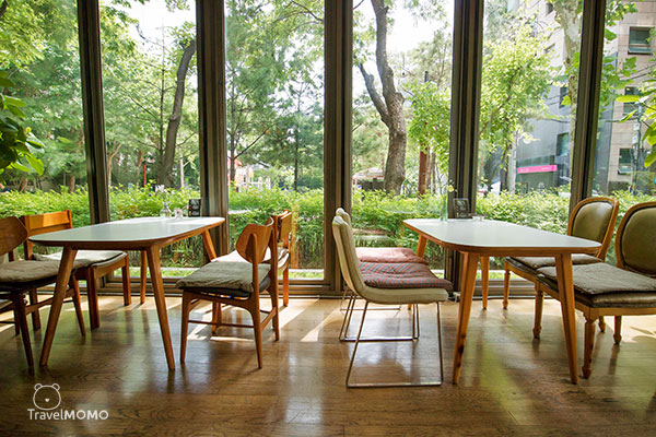 Gallery Cafe Miel in Gangnam, Seoul 