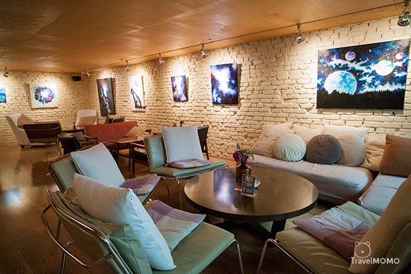 Gallery Cafe Miel in Gangnam, Seoul