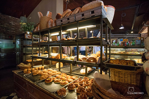 Le Alaska cafe in Gangnam