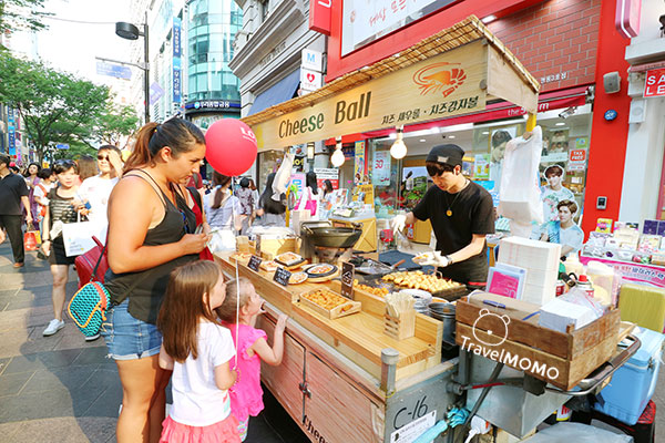 Myeongdong street food 明洞小吃