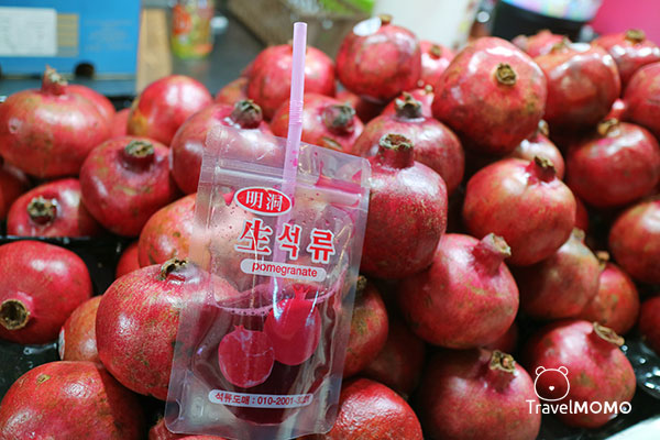 Myeongdong street food 明洞小吃