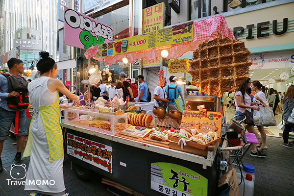 Myeongdong street food 明洞小吃