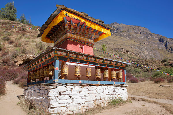 Prayer wheels 經輪