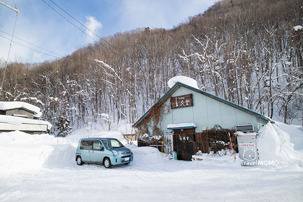 Soba restaurant Tori. Hana. Yuki. 鳥花雪そば