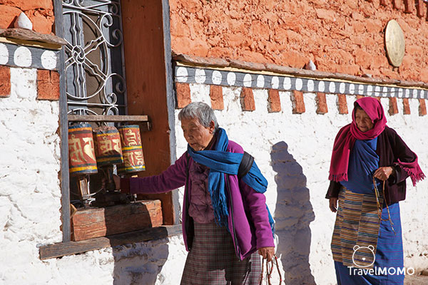 Jambay Lhakhang 簡培寺