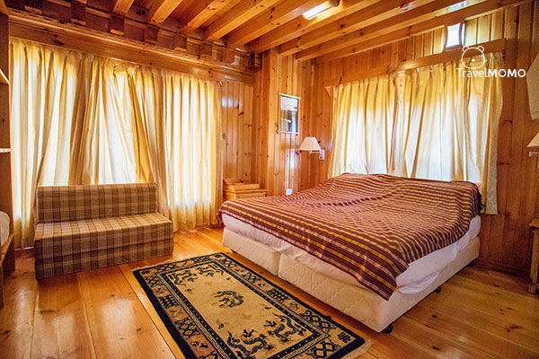 Rinchenling Lodge