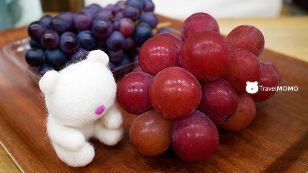 Ruby Roman grapes